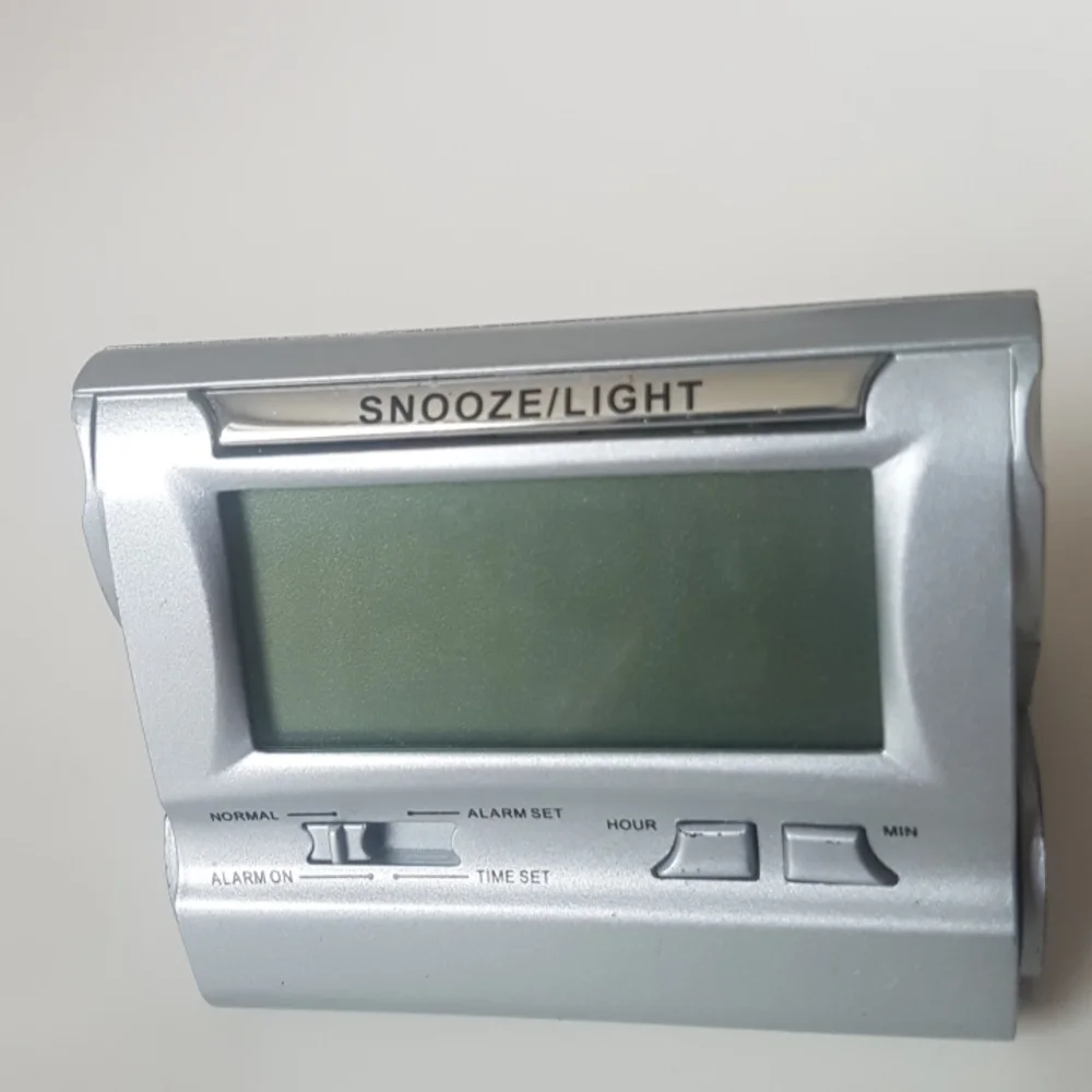 Mini Alarm Clock - Picture 3 of 5